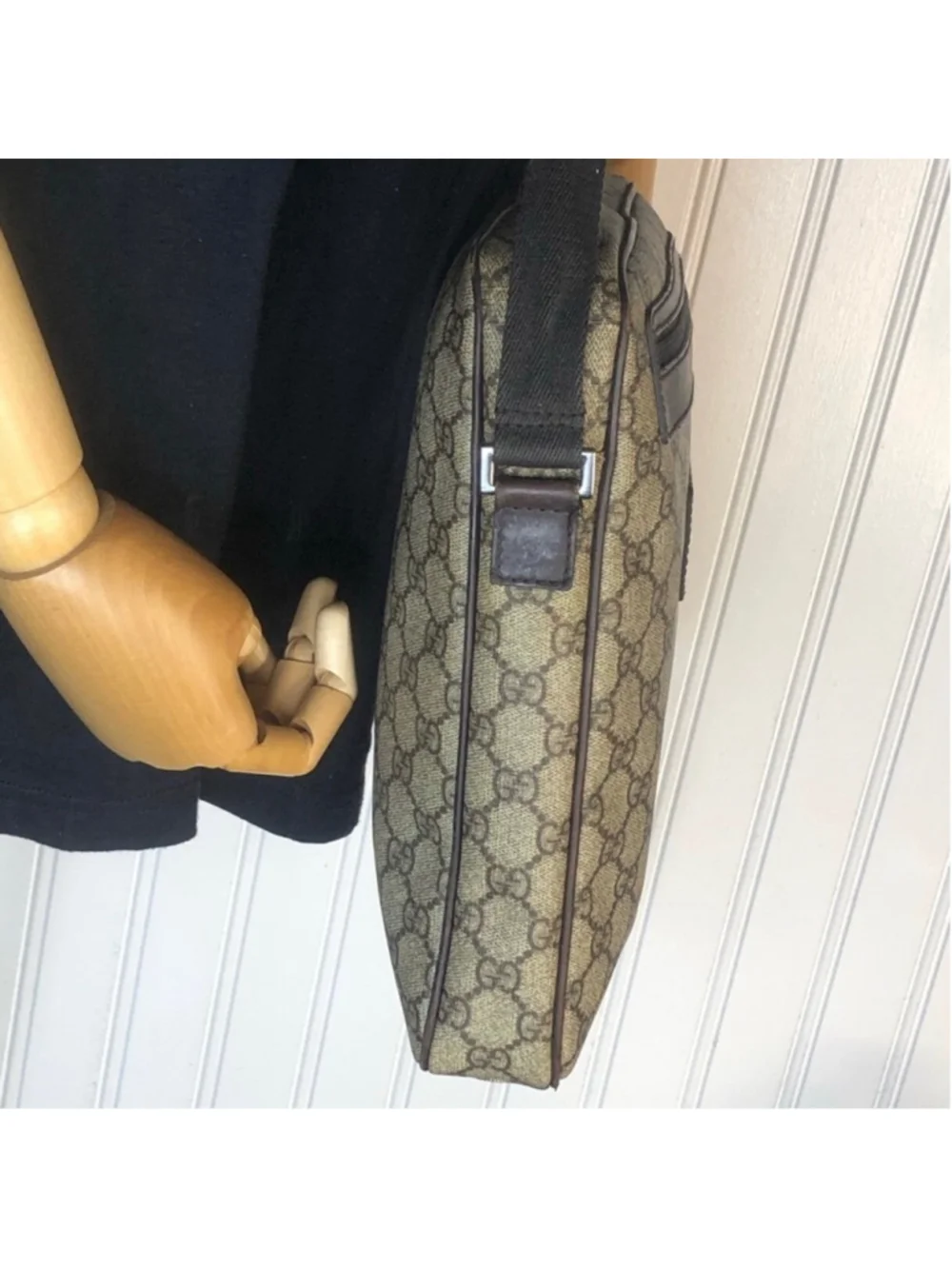 GUCCI GG Monogram Coated Canvas Brown Leather Crossbody Messenger Bag VINTAGE